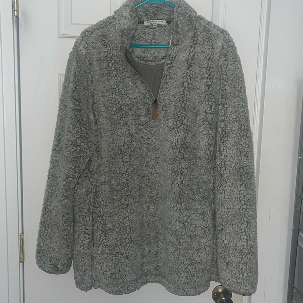 NWOT ChicSoul pullover